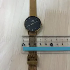 【美品】Daniel Wellington 腕時計 32mmゴールドメッシュのサムネイル