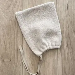 ベビー用クリーム色三角帽子