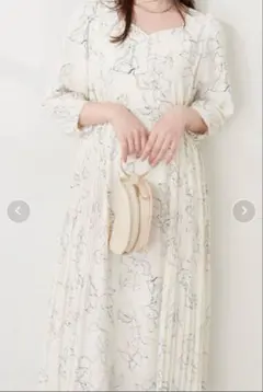 ナチュラルクチュール canami ハートネック 両サイドプリーツワンピース