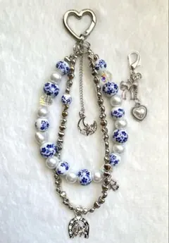 【407】☆ 2026 午年　馬　蹄鉄　ラッキーモチーフ　陶器ビーズ　ストラップ