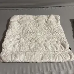 ホワイトキルティングクッションカバー