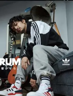 adidas Originalsトラックトップ 常田大希 在原みゆ紀着用モデル adidas Originalsトラックトップ 常田大希 在原みゆ紀着用モデル