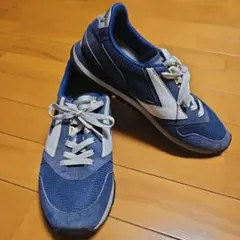 brooks スニーカー