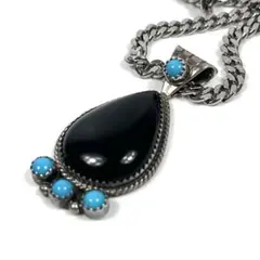 ナバホ族 ランニング・ベアー RB刻印 ターコイズ　STERLING ペンダント ナバホ族 ランニング・ベアー RB刻印 ターコイズ ペンダント