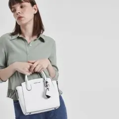 チャールズアンドキース/バック