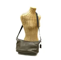 COACH カーキ レザー ショルダーバッグ