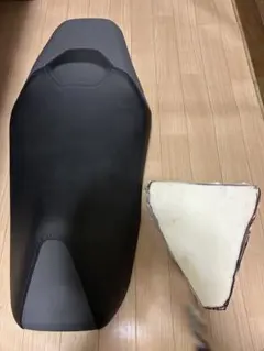 ADV150純正シート　加工有りのサムネイル