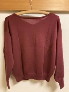 Vネックニット M ワインレッド