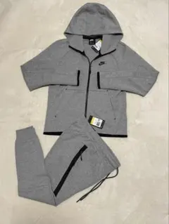 ナイキ　メンズ　Ｓ　テックフリース　セットアップ　グレー　１８４