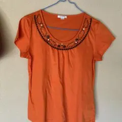 オレンジ ビーズ装飾 Tシャツ Mサイズのサムネイル