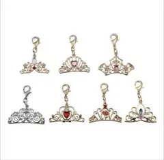 ディズニープリンセス　シークレットチャーム　ティアラ　ベル　白雪姫