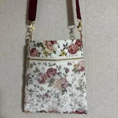 【ハンドメイド】スマホポーチ・スマホポシェット　サコッシュ　ボルドーワイン色