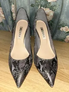 DIANA ヘビ柄 ポインテッドトゥ ハイヒール 23.5cm
