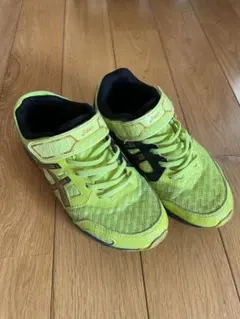 asics イエロー ブラック スニーカー