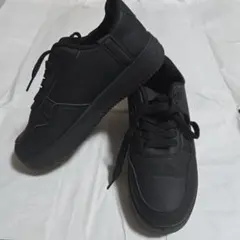 レディースシューズ　黒