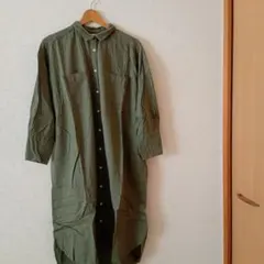 オリーブグリーン ロングシャツ