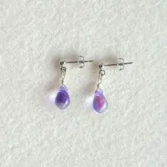 ♥️ブルー×パープルのチェコドロップシンプルピアス♪　ポストタイプ　ハンドメイド