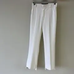 ホワイト フレアパンツ スリット入り