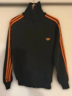 アディダストラックジャケット 4号