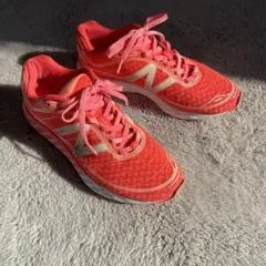 New Balance 24.5cm レディースランニングシューズのサムネイル