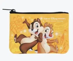 東京ディズニーリゾート パスポート(チケット)柄　ポーチ チップとデール
