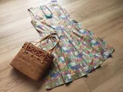 美品リバティ花柄ノースリーブワンピース 38サイズクリケット製のサムネイル