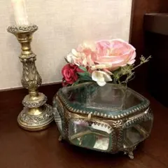 Item thumbnail for item cd4f52f5-5de5-4dd5-a72a-aab98085218a