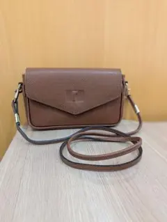 renoma PARIS レノマ パリス レザー ショルダーバッグのサムネイル