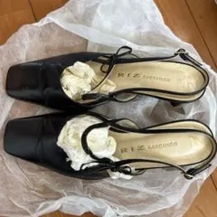 RIZ ブラック スクエアトゥ ヒール パンプス 23.5 EE