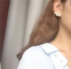 パール　シンプル　華奢みえ　ニュアンス　ゴールド　ピアス　三連