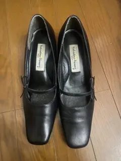 【美品】Valentino Vasari パンプス 23.5 EEE 幅広 黒