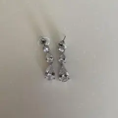 ペアシェイプクリスタルドロップイヤリング