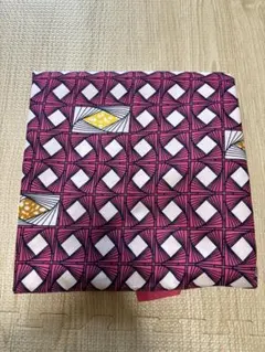 アフリカ布 チテンジパーニュ幾何学模様 コットン生地 ピンク 白