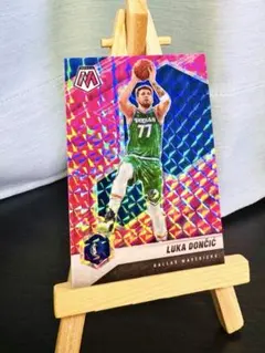 NBAカード 2020-21 Mosaic Luka Doncic ㉘