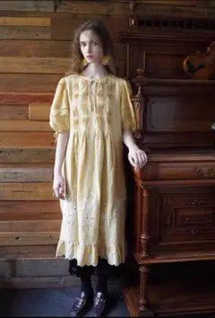 極美品✨サラマリカ コットンリネン 刺繍レースガウンワンピース