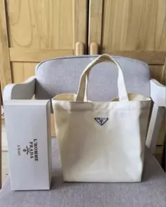 2026年最新】PRADA ノベルティグッズの人気アイテム - メルカリ
