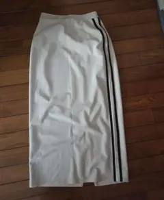 サイドライン マキシナロースカート グレー ウエストゴム