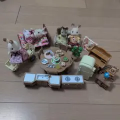 シルバニアファミリー キャラクターと家具セット