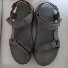 Teva スポーツサンダル グレー