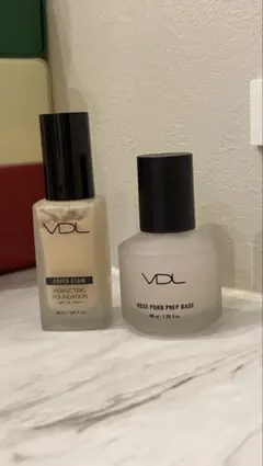 VDL カバーステインファンデーションA02 & ピンクP エッセンスベース