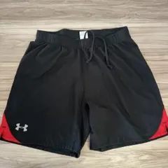 Under Armour XLサイズショーツ 黒/赤