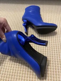 同封割り500円引き　青　ショートブーツ　ハイヒール　38 ユナイテッドヌード