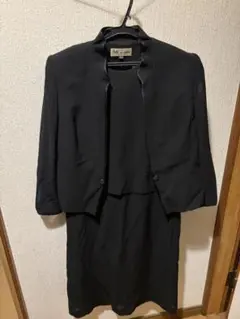 【美品】東京イギン ブラックフォーマル 礼服 ワンピース セットアップ風 11号