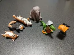 どうぶつサウナ＋zoozoozoo　動物フィギュアセット（猫、ワニ、象など）