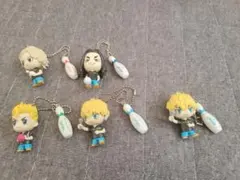 東京リベンジャーズ　ラウンドワン　ミニフィギュアストラップ　4個+おまけ1個