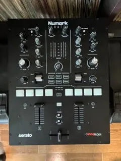 Item thumbnail for item bf6e903a-7fba-490a-987c-8a8c5ef25e7c