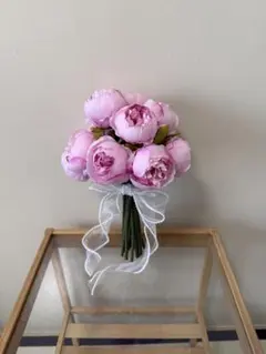 #7 peony bouquet