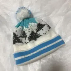 子供用　キッズ　ニット帽　ツリー　水色　白　カワイイ　ポンポンつき