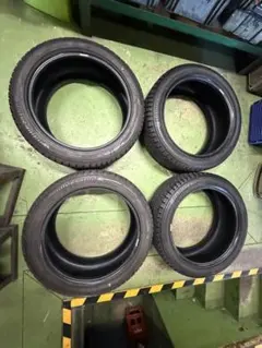 BLIZZAK WZ-1 スタッドレス 275/35R19 2本セット 25年産 - メルカリ