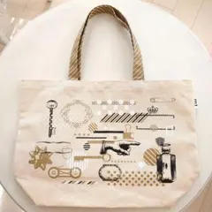 Item thumbnail for item 6ff2acfb-ff77-47b8-b638-e59cfd5d9e8a